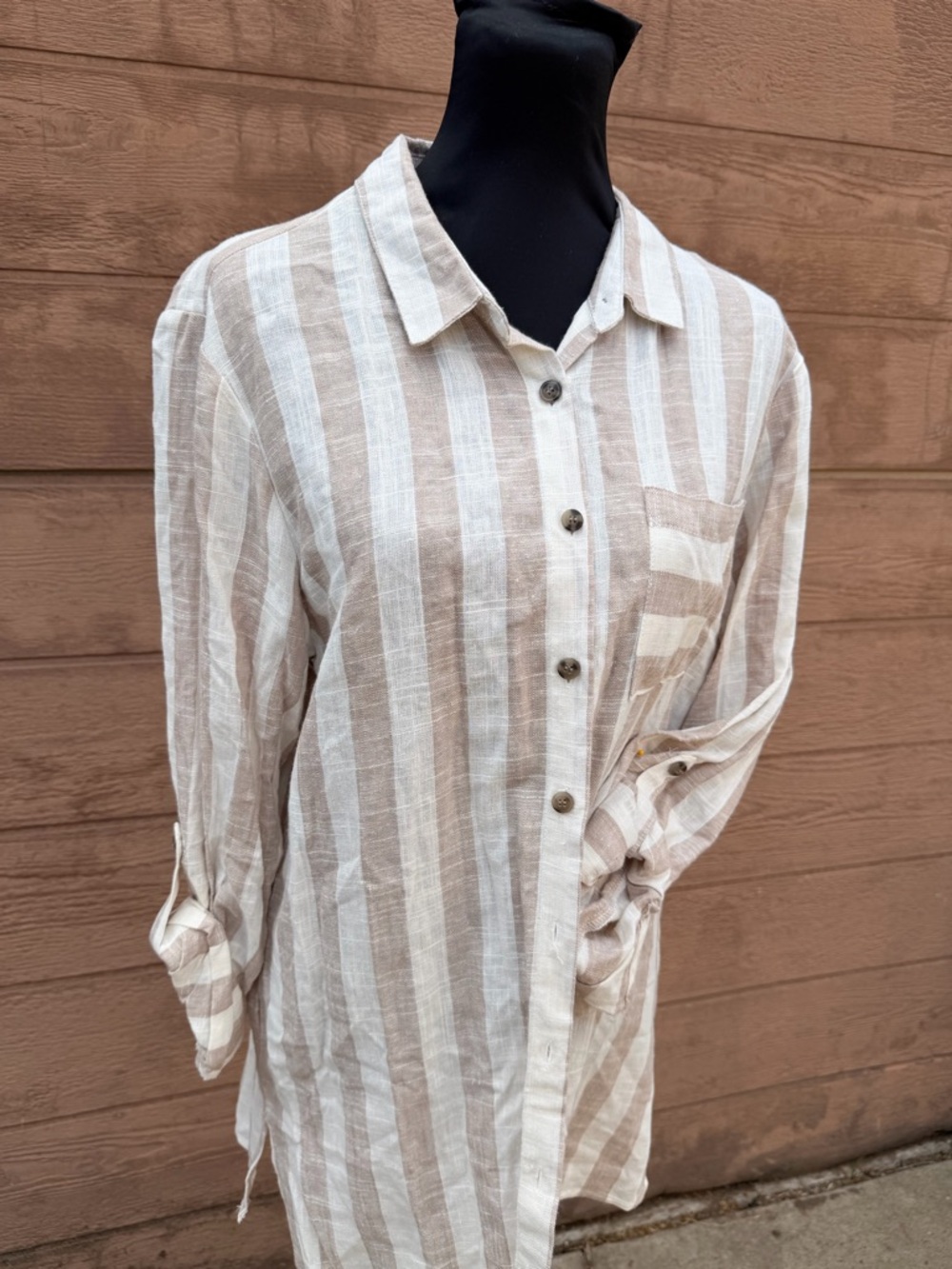 Anthropologie RD & Koko long-sleeve button-down shirt made from linen